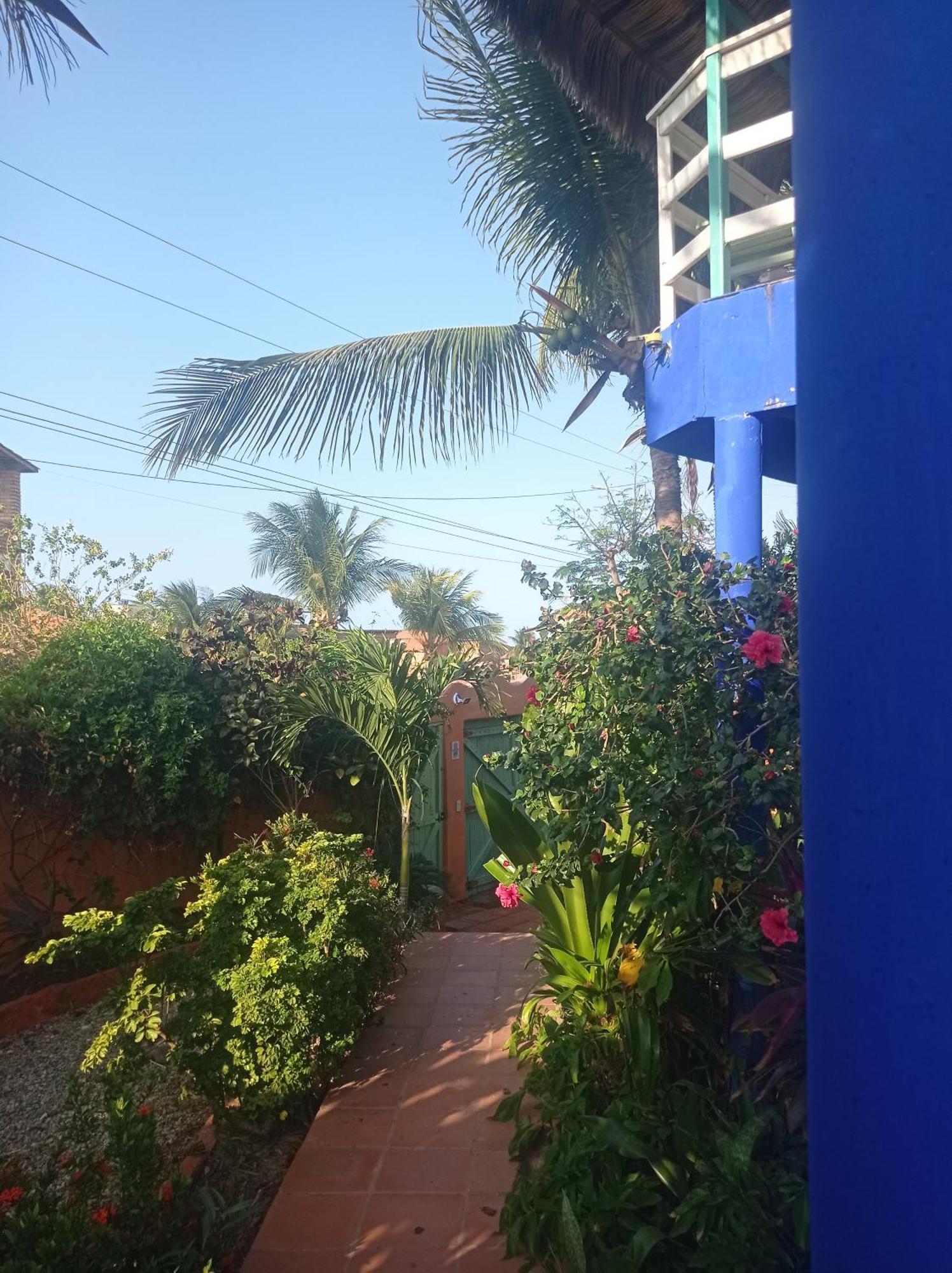 Charming Blue House With Kitchen Parking And Garden Villa Canoa Quebrada Exterior photo